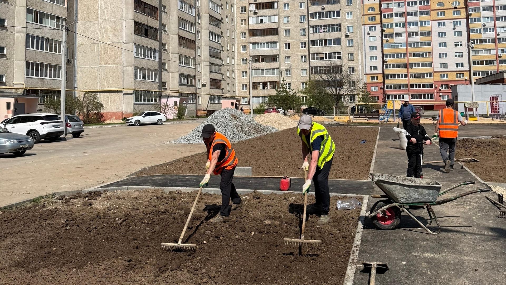 В микрорайоне Сомбатхей в Йошкар-Оле благоустраивают пешеходную зону 
