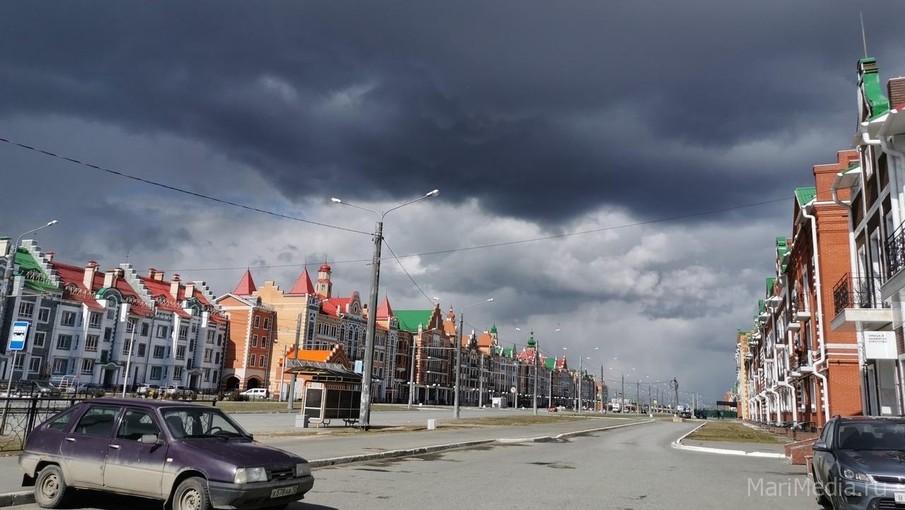 Синоптики Марий Эл обещают шквалистый ветер, грозу и град