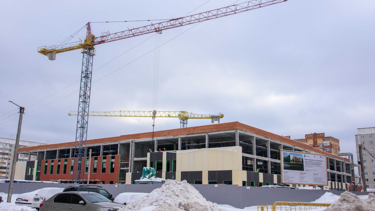 Новую школу в микрорайоне «Юбилейный» в Йошкар-Оле осмотрел глава Марий Эл