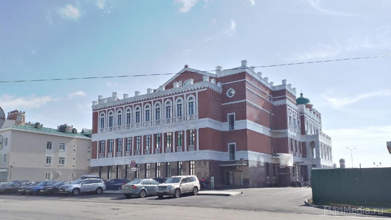 Стала известна дата открытия Марийской филармонии на набережной Йошкар-Олы