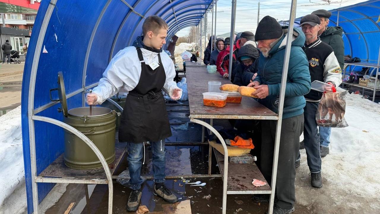 «Маяк» в Йошкар-Оле ни разу не пропустил дни раздачи горячей пищи нуждающимся