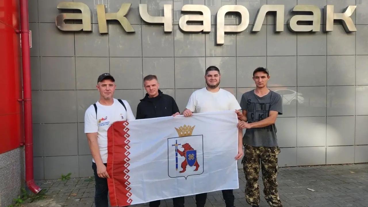 Два кавалера орденов Мужества из Марий Эл вошли в пятёрку лучших пловцов