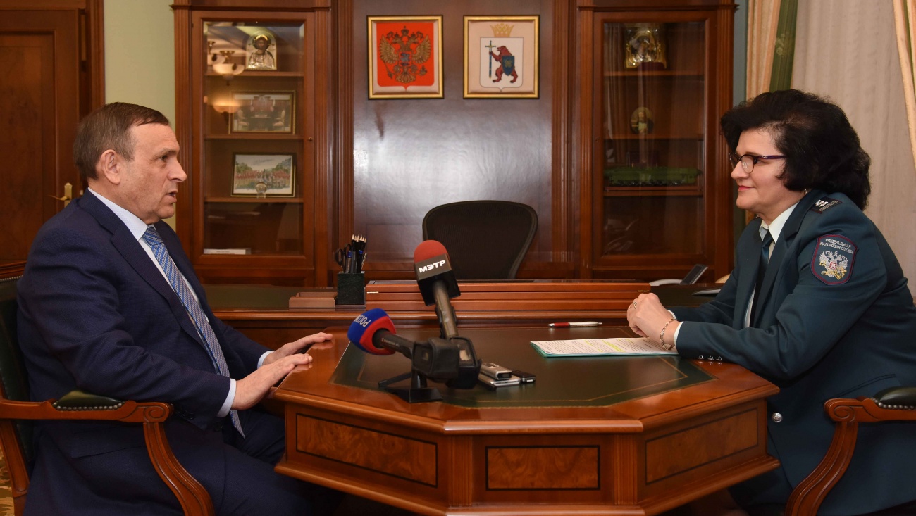 Александр Евстифеев встретился с Лилией Гатиной