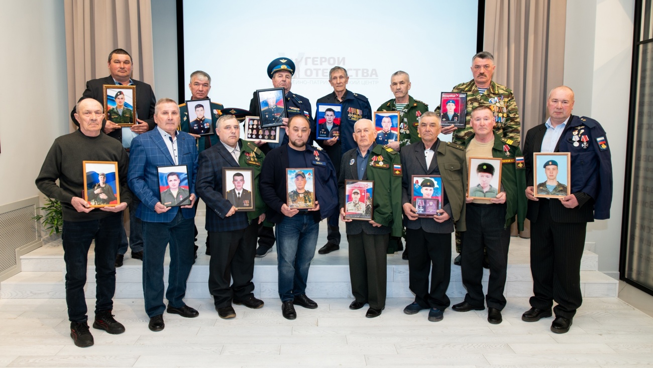 В Йошкар-Оле провели третью фотоссесию для проекта «Отец Героя»