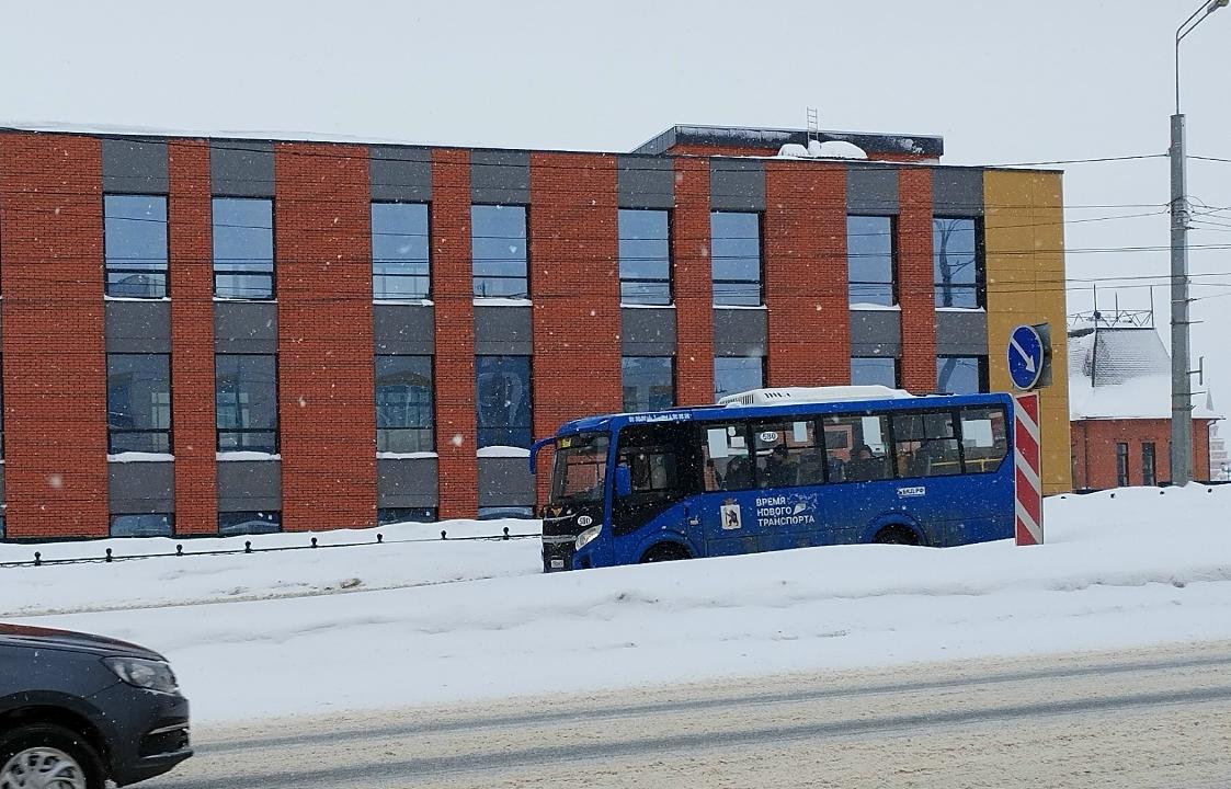 В Медведево занесло снегом улицы — проблемы с общественным транспортом