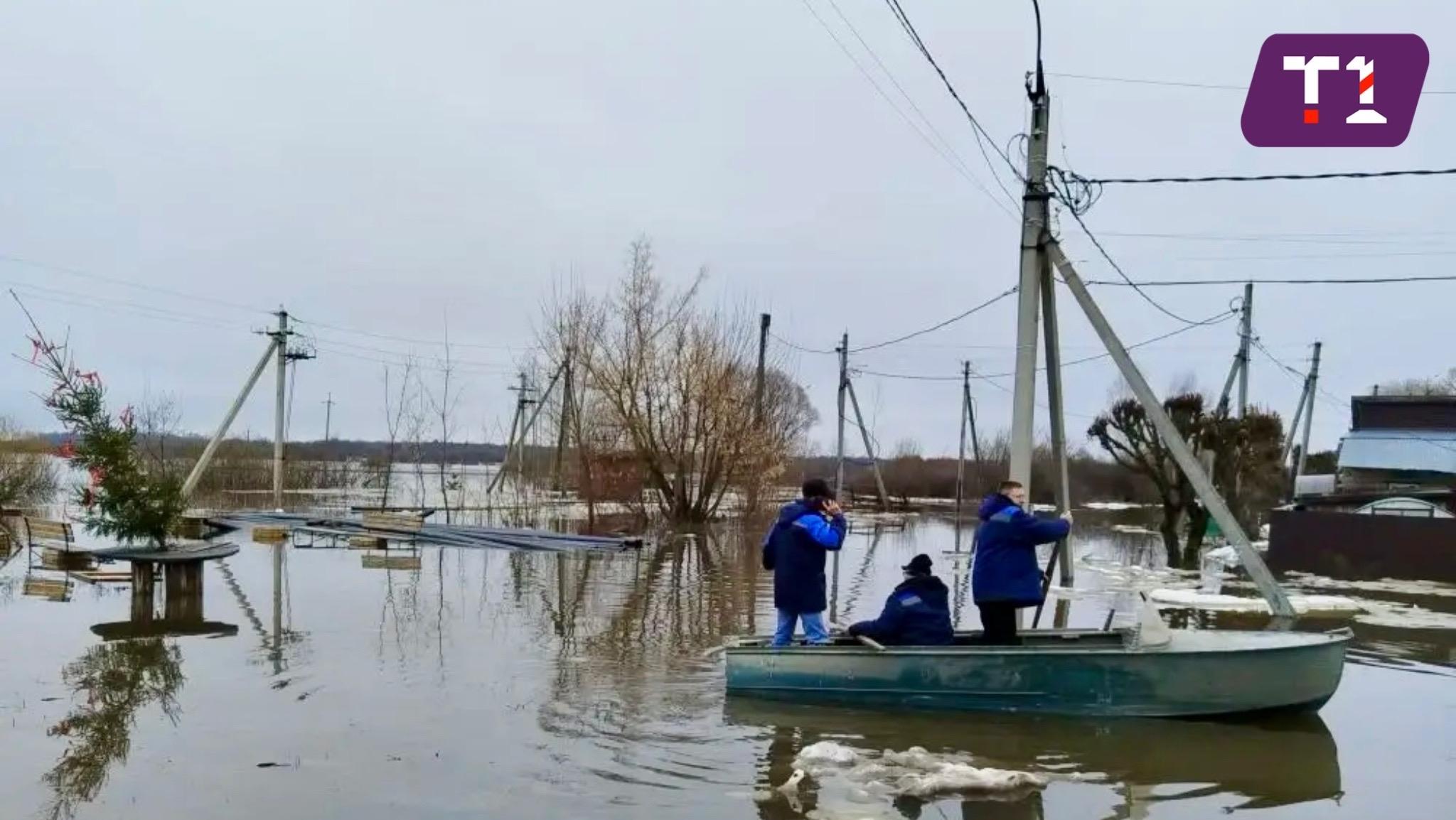 В Йошкар-Оле паводковые воды подтопили трансформаторную подстанцию
