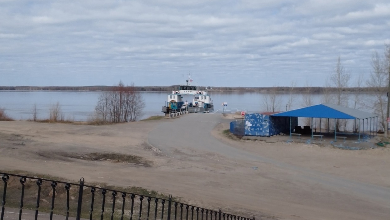 На Волге начала работать паромная переправа между Сумками и Юрино