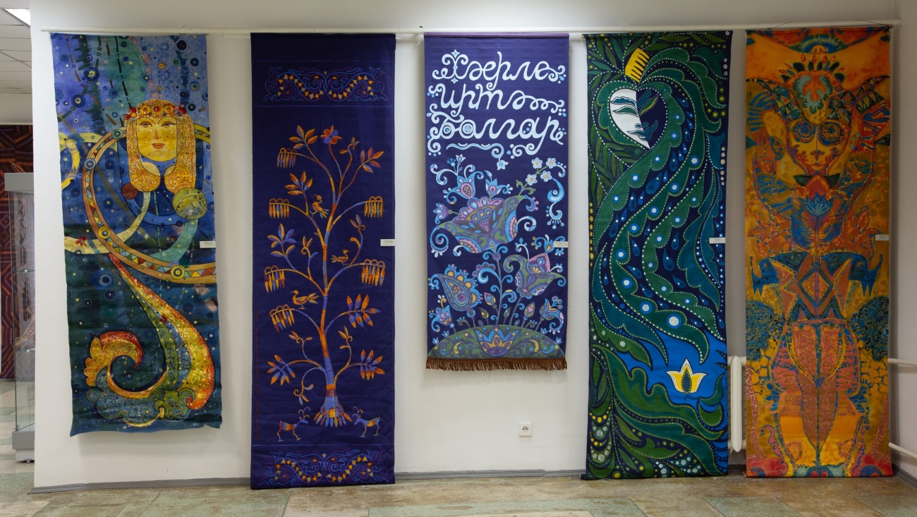 Музей ИЗО приглашает на бесплатную экскурсию по выставке «Кочующие свитки»