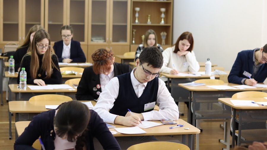 В Марий Эл участниками олимпиады по русскому языку стали 50 школьников