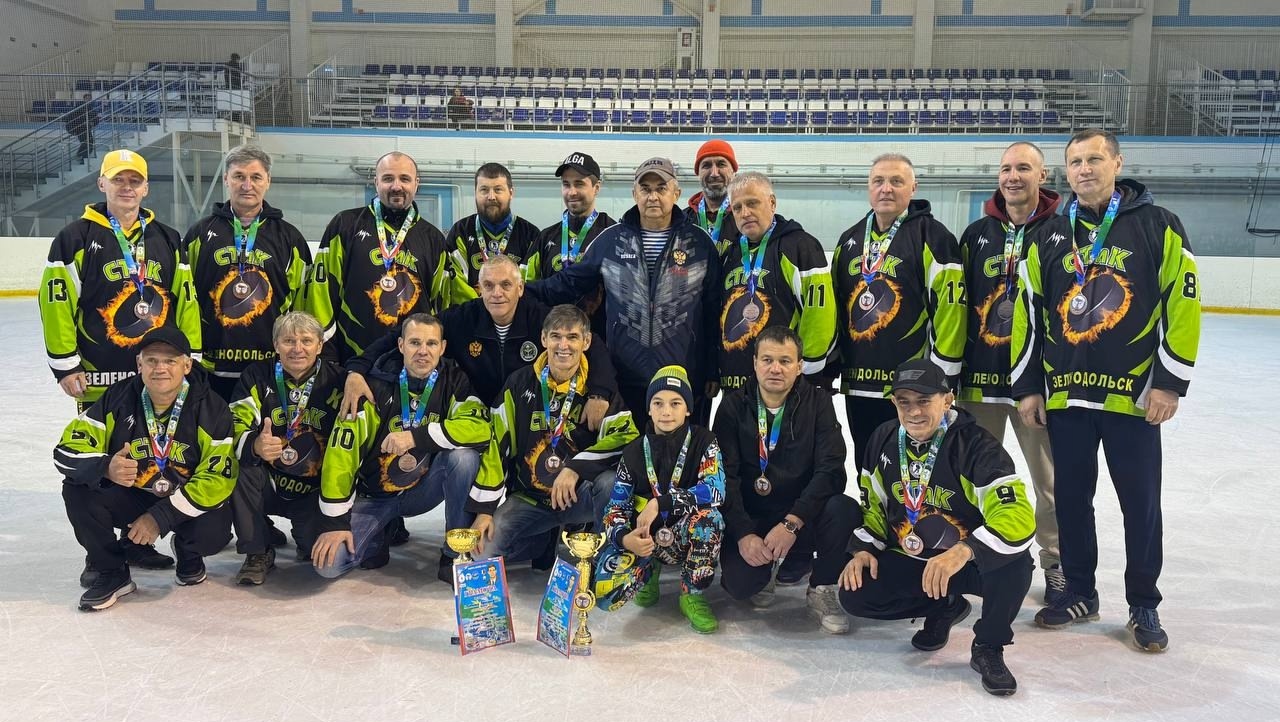 «Белые Медведи» из Йошкар-Олы победили в турнире любительских хоккейных команд