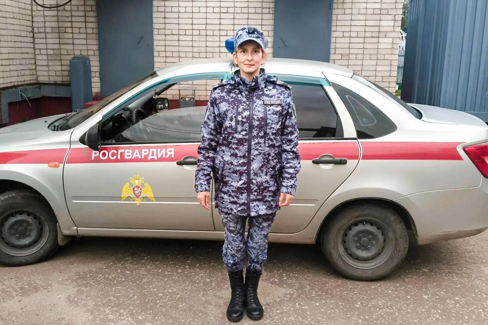 В Марий Эл сотрудница Росгвардии первая пришла на помощь, пострадавшему в ДТП