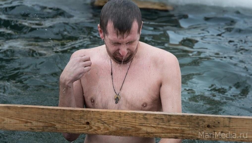 В Марий Эл на 7 часов утра 1 842 человека приняли участие в крещенских омовениях