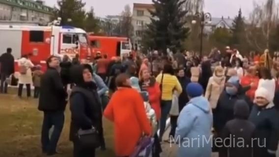 В ДК ХХХ-летия Победы – пожар