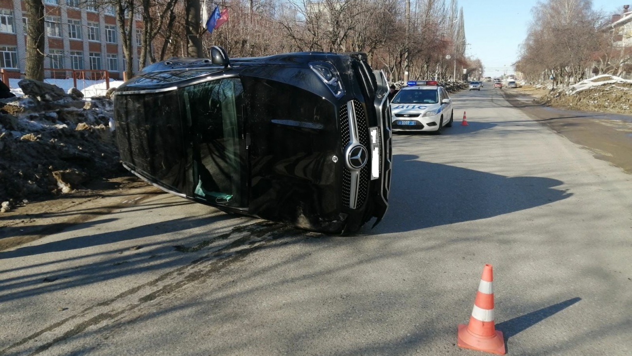 В Йошкар-Оле ищут очевидцев столкновения двух иномарок