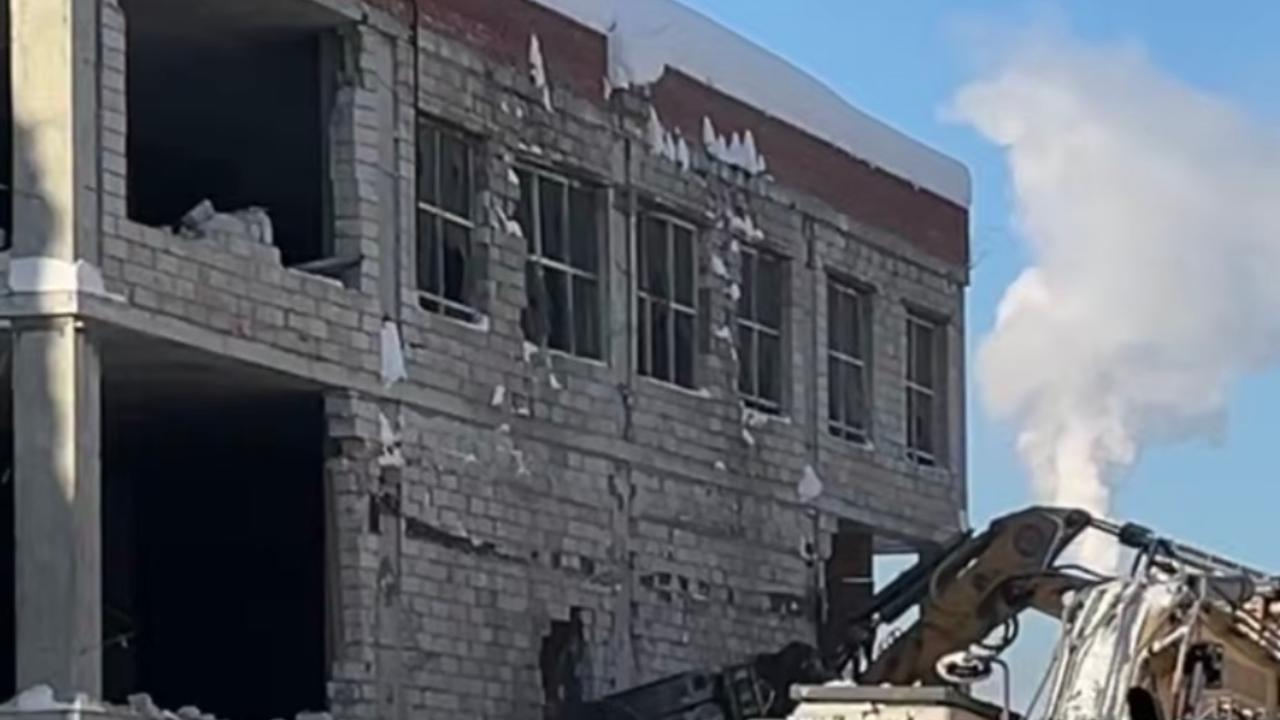 На набережной Йошкар-Олы разбирают долгострой