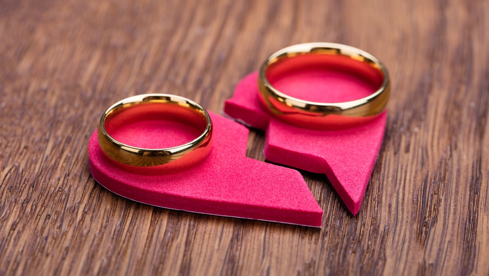 С января вырастет размер госпошлины за расторжение брака