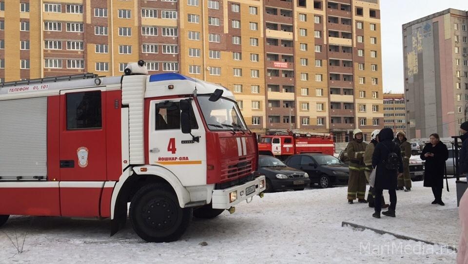 В Сомбатхее в детском развлекательном центре прошли учения МЧС