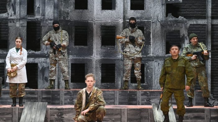 В Йошкар-Оле состоялась премьера спектакля «Солнце над моим Донбассом»