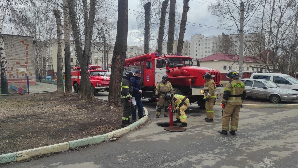 Марийские спасатели изучили здание детсада «Кече» в Йошкар-Оле