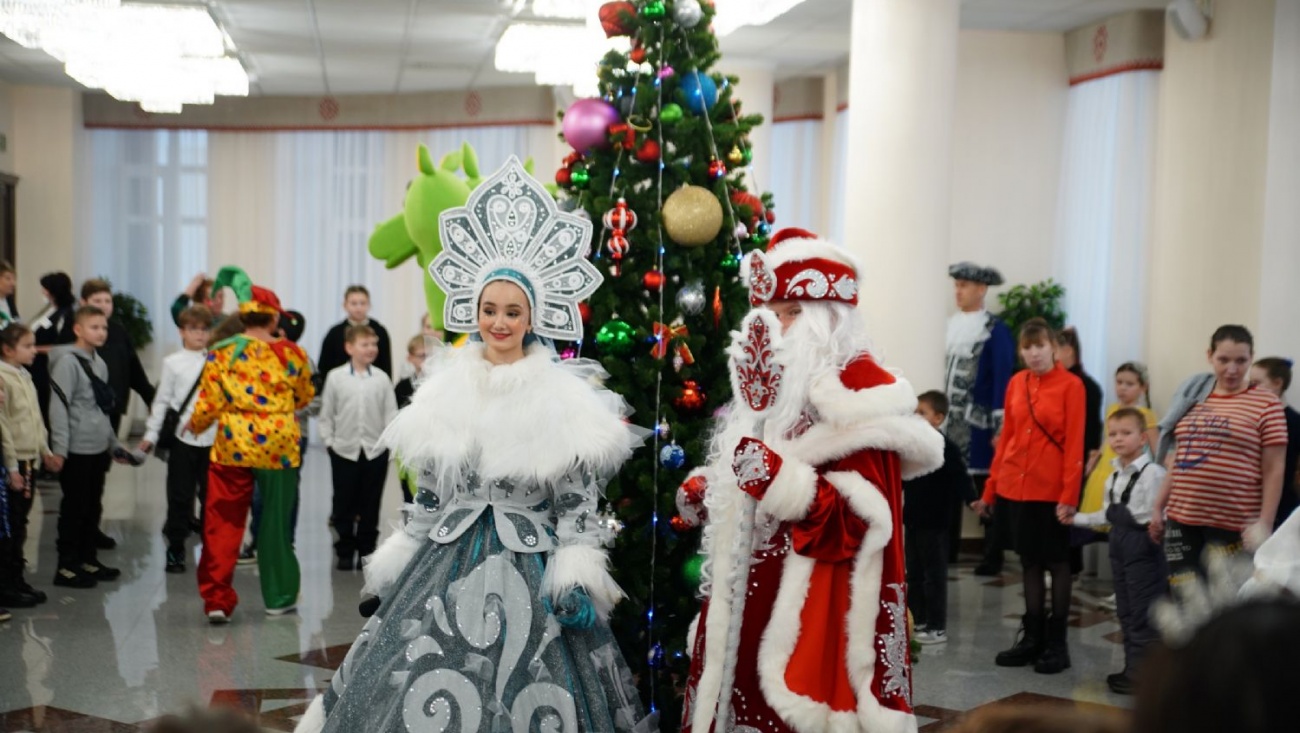 В Йошкар-Оле меценат оплатил новогоднее представление для многодетных семей