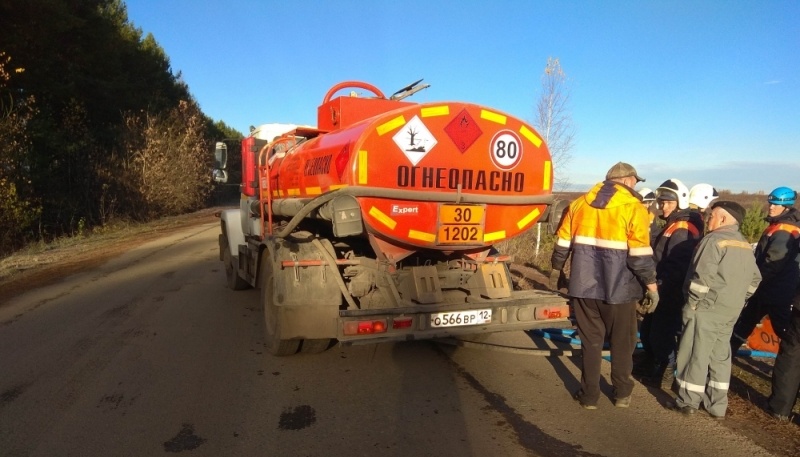 Ночью в Оршанском районе перевернулся в кювет бензовоз