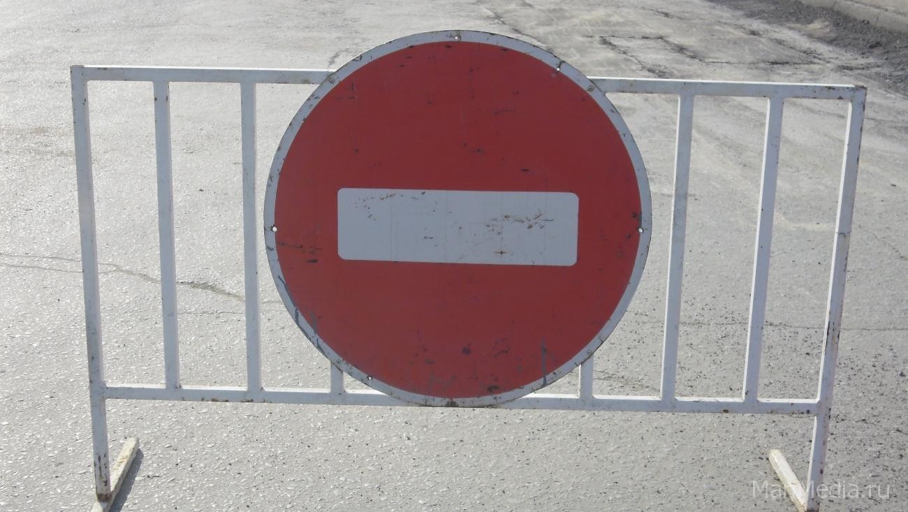 В центре Йошкар-Олы из-за перекрытия улицы Комсомольской возможны пробки