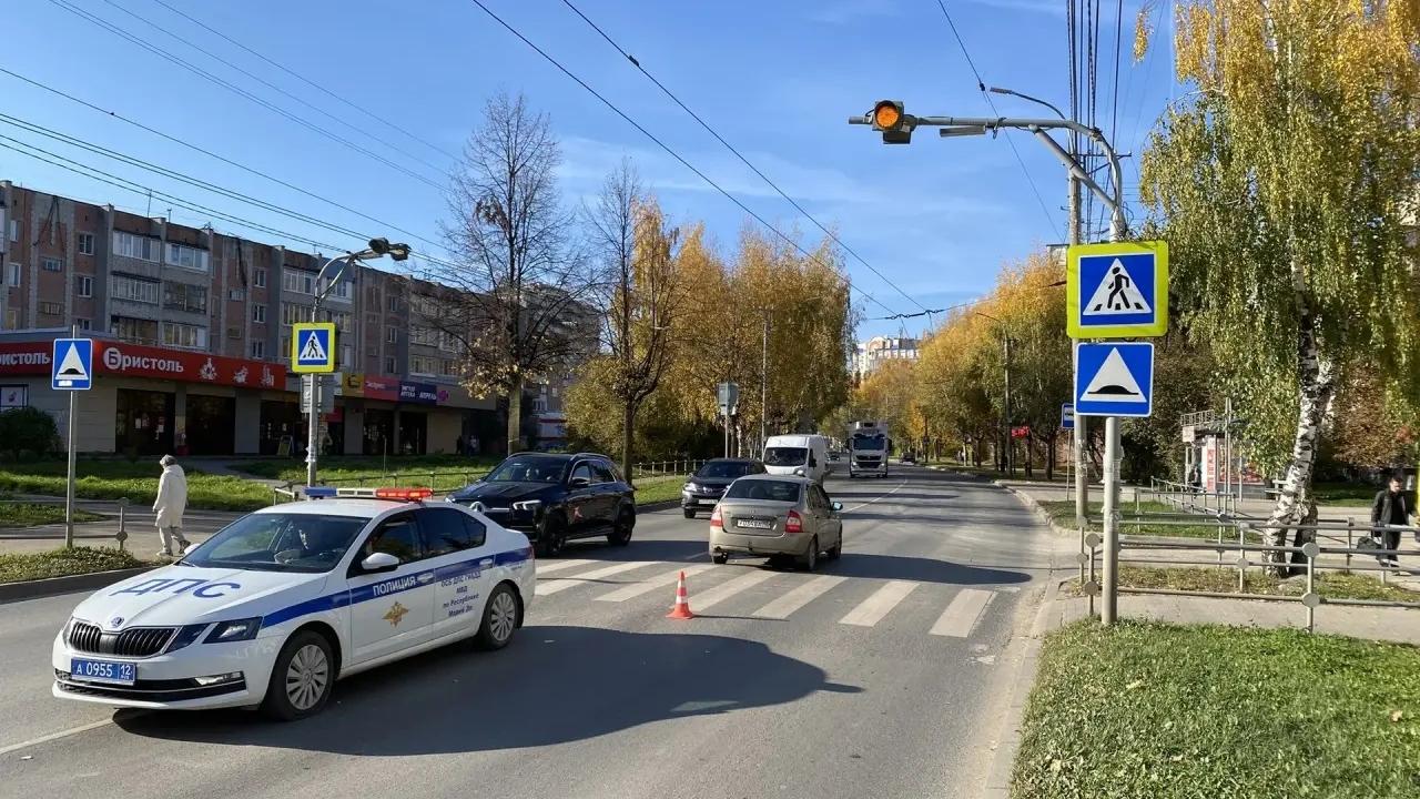 В Йошкар-Оле водитель «Лады Калина» на пешеходном переходе сбил женщину