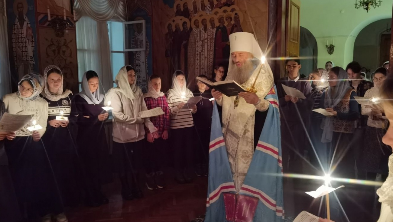 В Йошкар-Оле владыка Иоанн регулярно проводит богослужебные практики для певчих