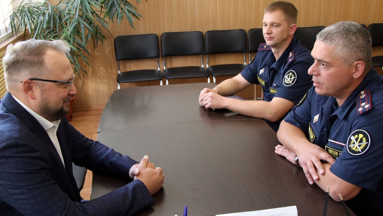 Врио начальника УФСИН Евгений Швецов провёл рабочую встречу с председателем республиканской ОНК Вадимом Анохиным