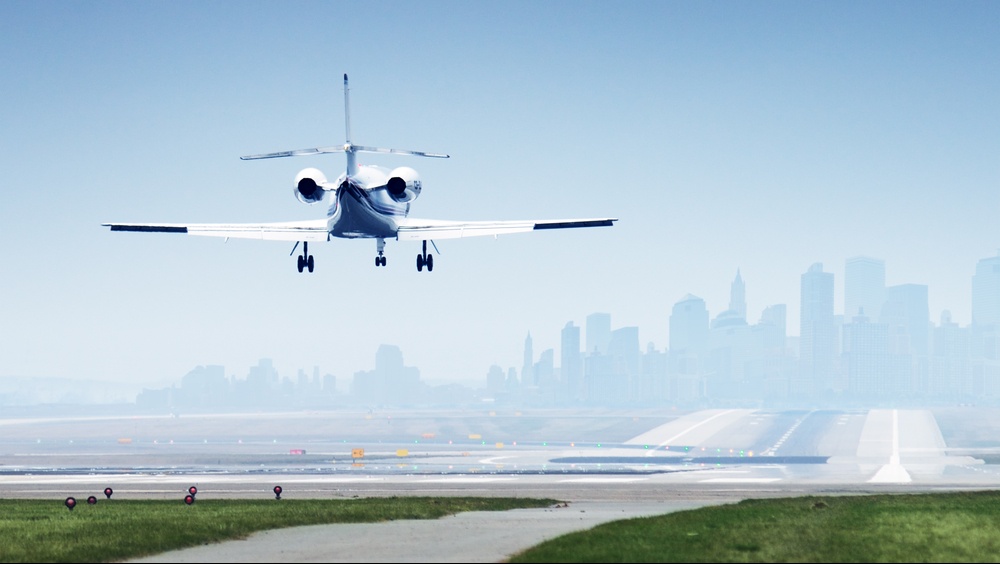 Ограничения полётов на юге продлили до 1 апреля