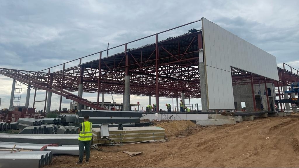 На строительстве пассажирского терминала побывали Сальников и Герасименко