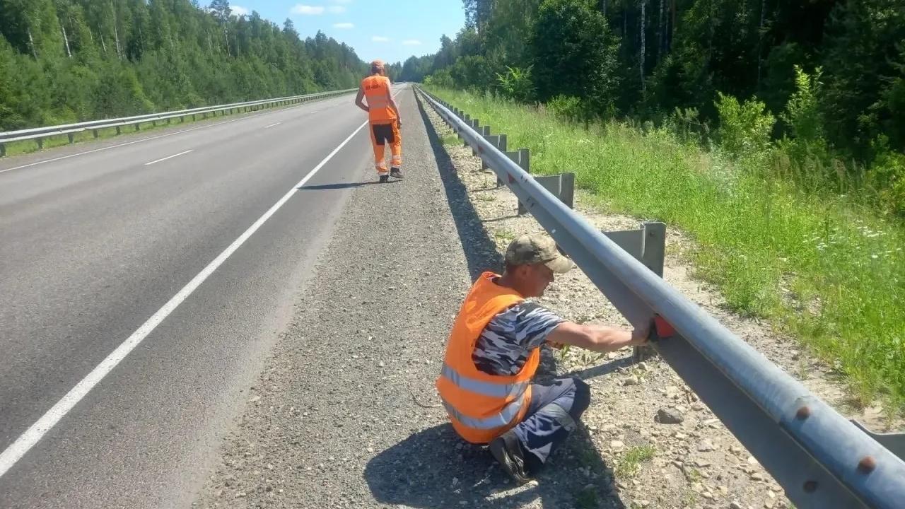 На барьерных ограждениях в Марий Эл меняют светоотражатели