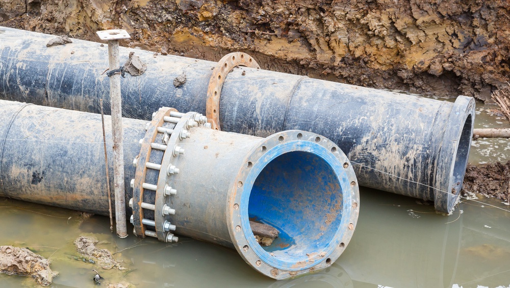 В Йошкар-Оле на улице Красноармейской прорвало водопроводную трубу