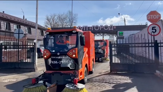 В Йошкар-Оле новая коммунальная техника сделала пробный выезд в город