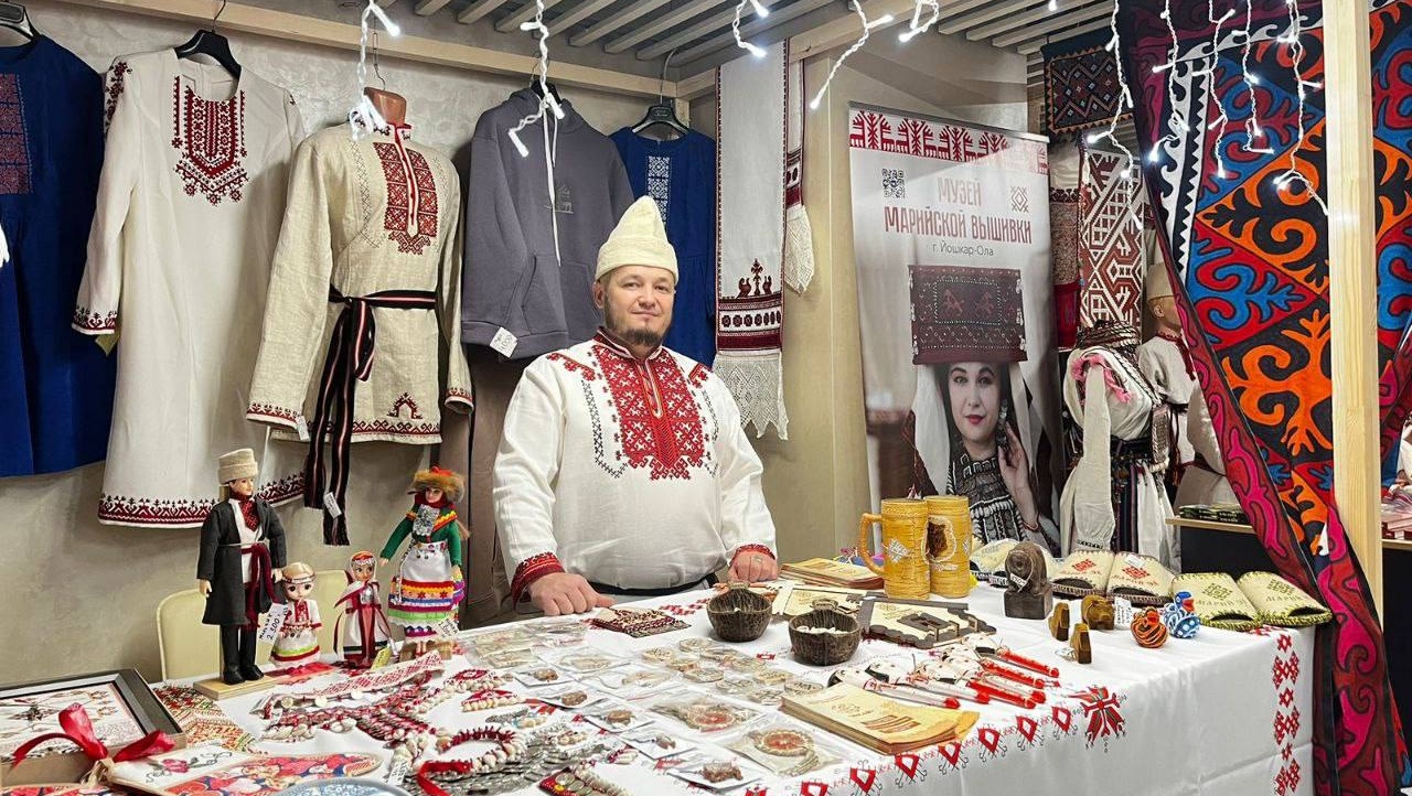 Товары Марий Эл представлены в Уфе на выставке-ярмарке сувениров